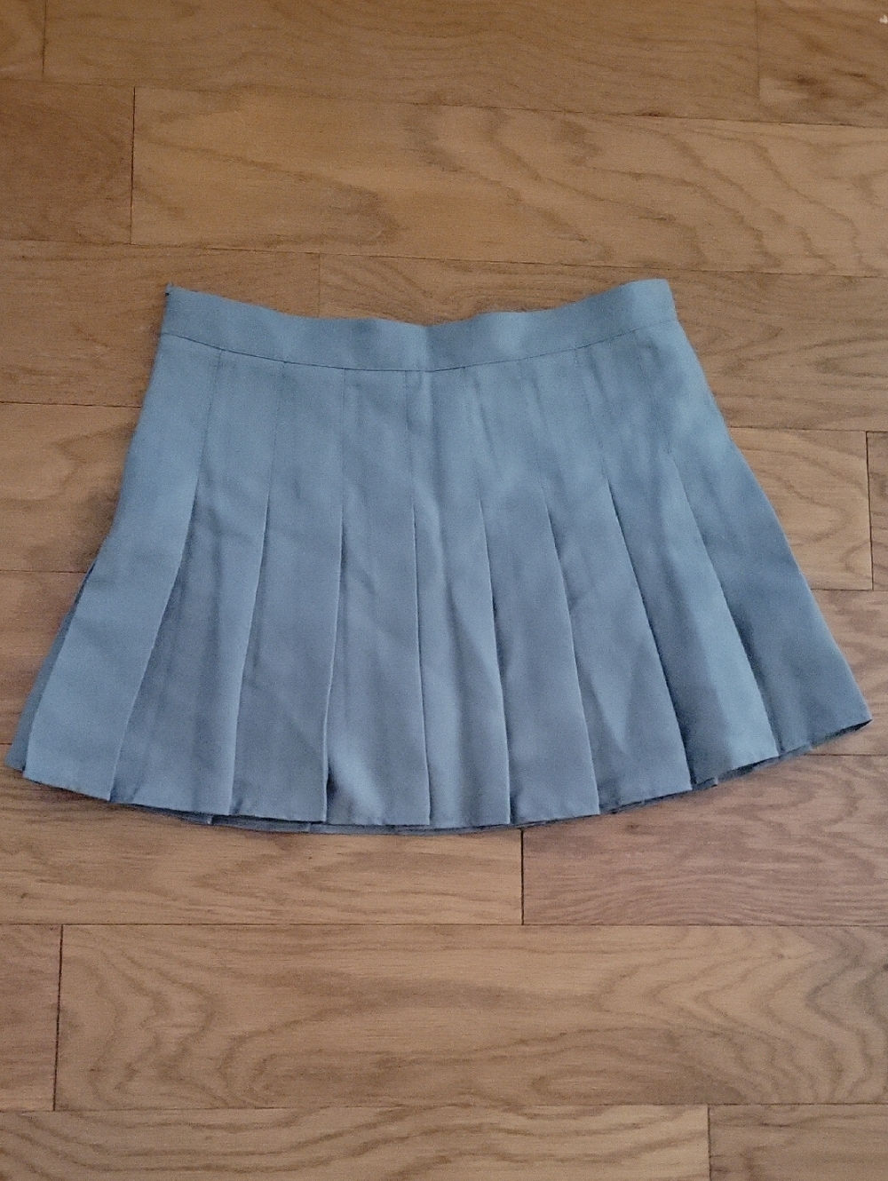 Classic Pleated Women's Skirt - Gray. Zipper On Side. Built In Shorts